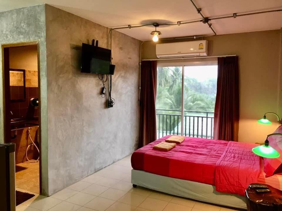 Khaolak Big Bike&Room For Rent Khao Lak Bagian luar foto